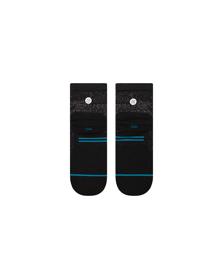 RUN SOCKS LIGHT QUARTER - BLACK