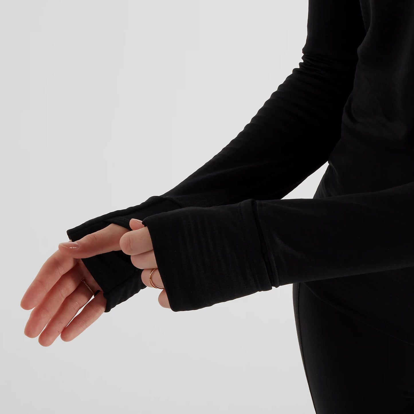 ATHLETICS HEAT GRID HALF ZIP - BLACK