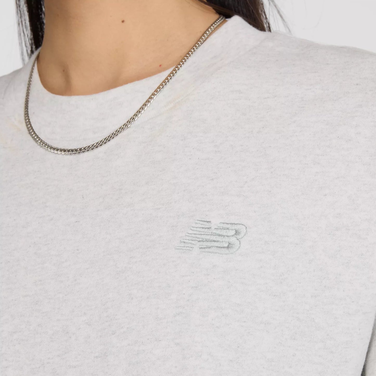 NEW BALANCE CROPPED T-SHIRT - ASH HEATHER