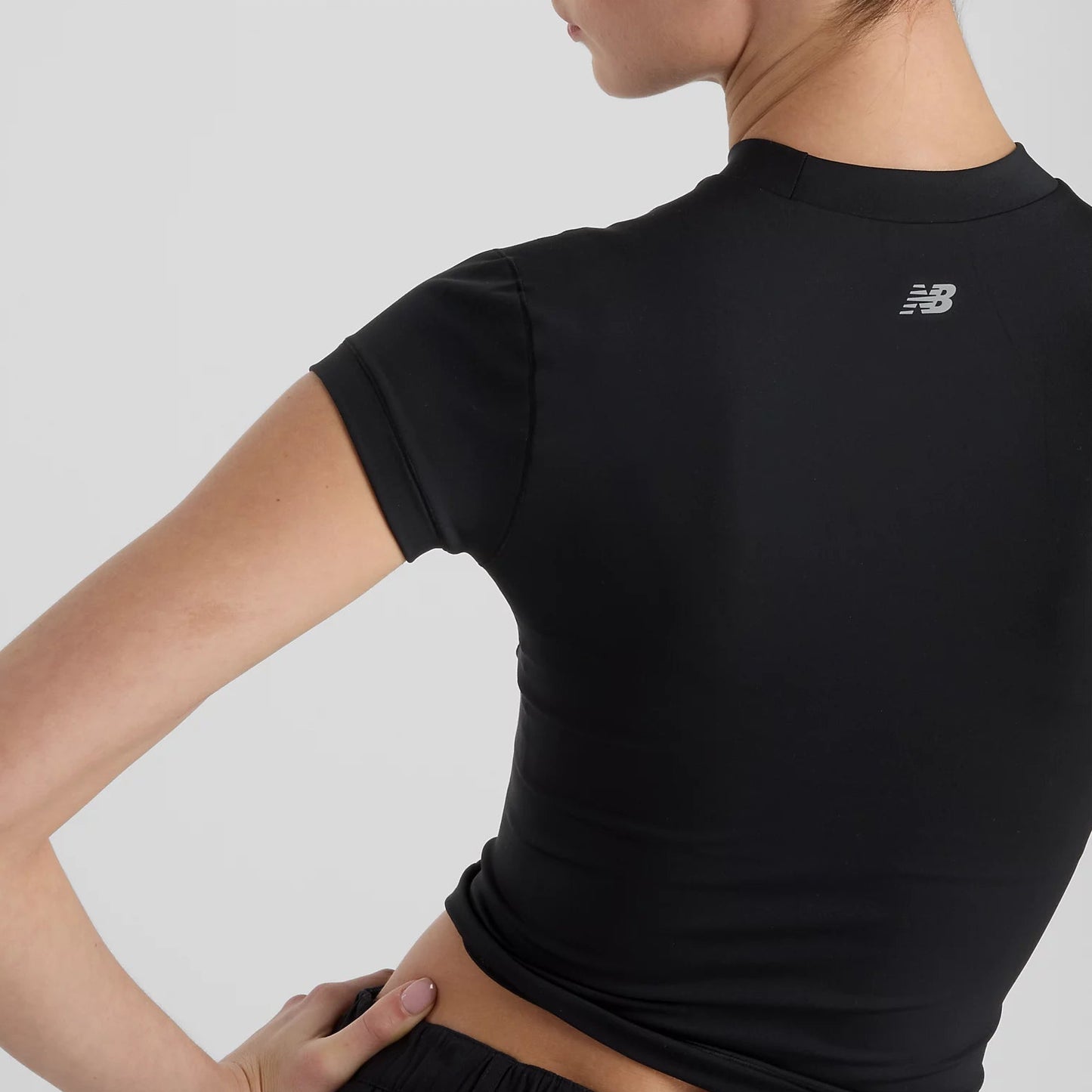 DEFINE FITTED T-SHIRT - BLACK